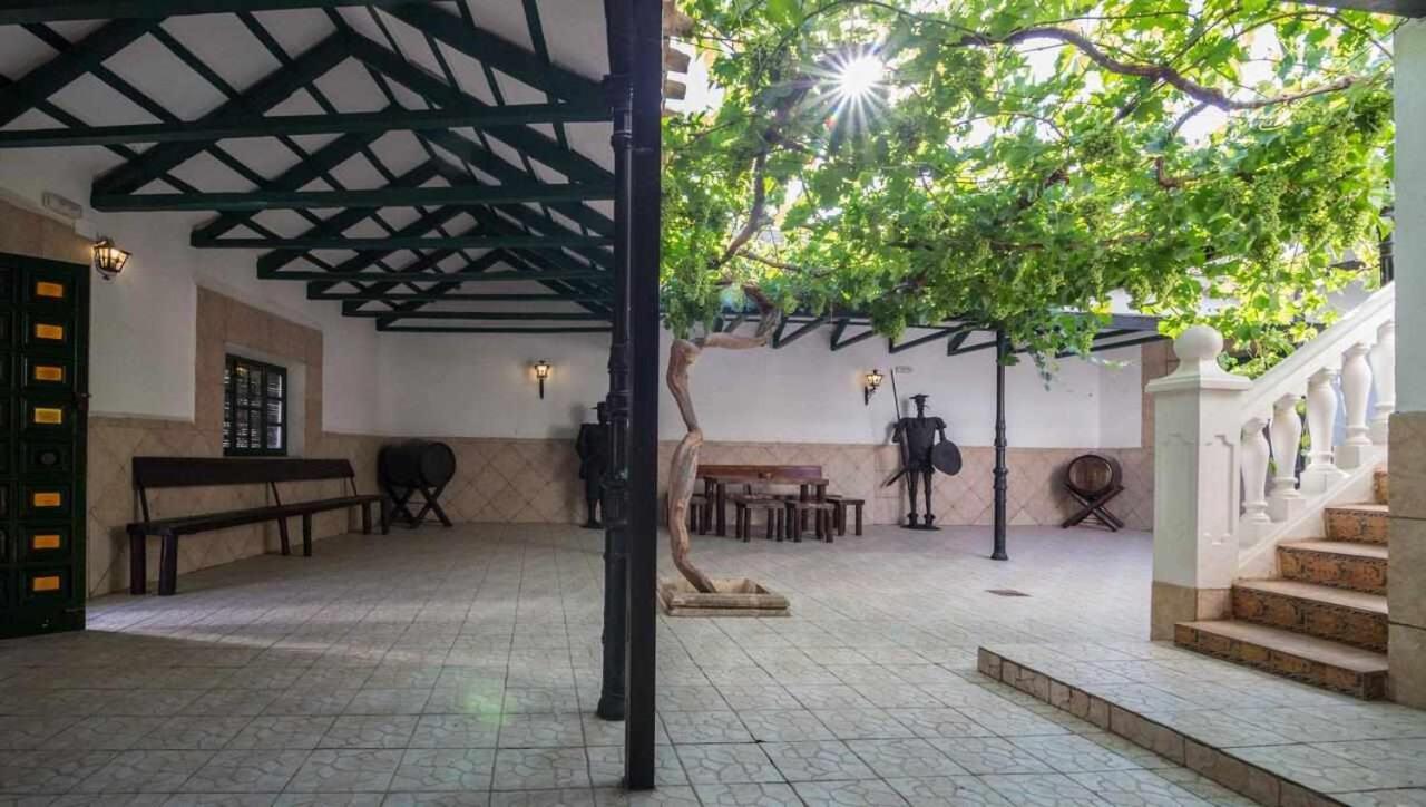 Casa Rural La Del Alba Seria Argamasilla De Alba Exterior photo